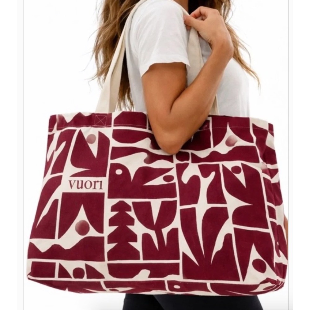 VUORI Logo Limited Edition NEW Cody Hudson Abstract Print Canvas Tote Bag XL